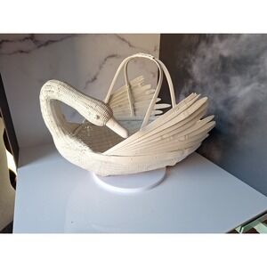 Vintage Zhejiang Chinese Swan Duck Goose Basket  Bird WHITE